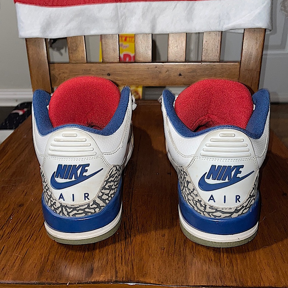 Jordan retro 3 OG true blue size 9.5
